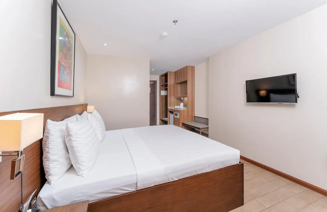 Golden Prince Hotel&Suites-1