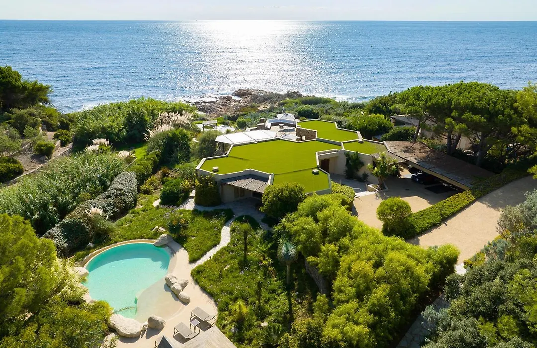 Villa in Gated Community of Hotel La Réserve-1