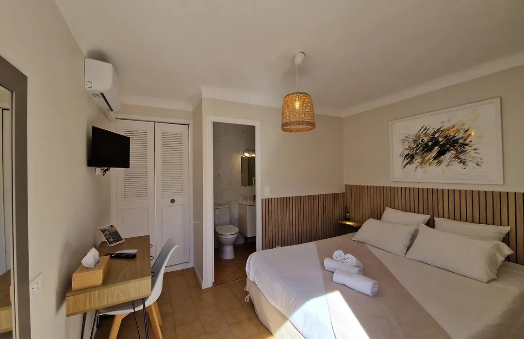 Le Cosy-1