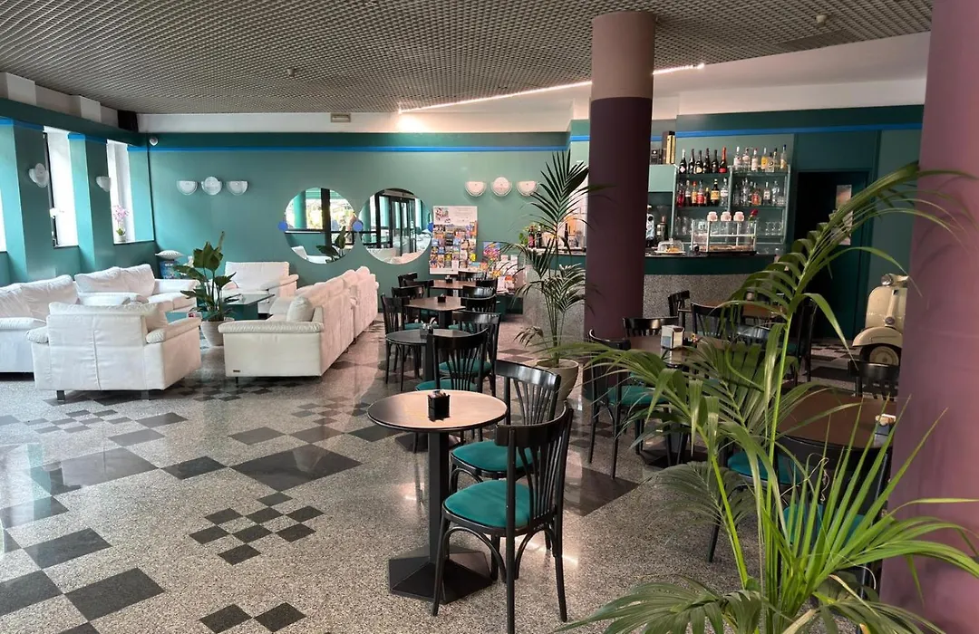 Hotel Plaza-1