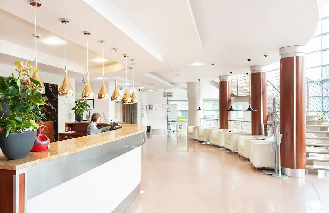 Ikar Plaza-1