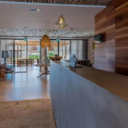 Cumeja Beach Club & Hotel-2