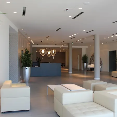 Tag Hotel-3