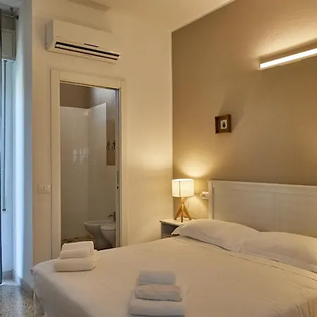 Hotel Spring-2