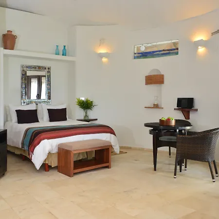 Playa Palms Beach Hotel-2