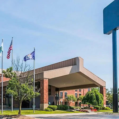 Quality Inn Auburn Hills - Detroit North-2