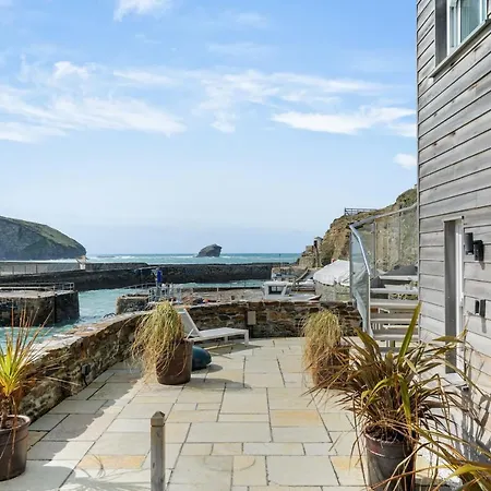 Harbour Master'S House-2