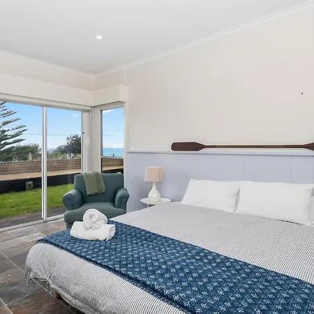 Free Night! Pay For 2 Stay For 3-2
