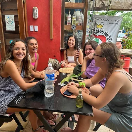 Mais Que Nada Itacaré - Hostel, Bar&Breakfast-2