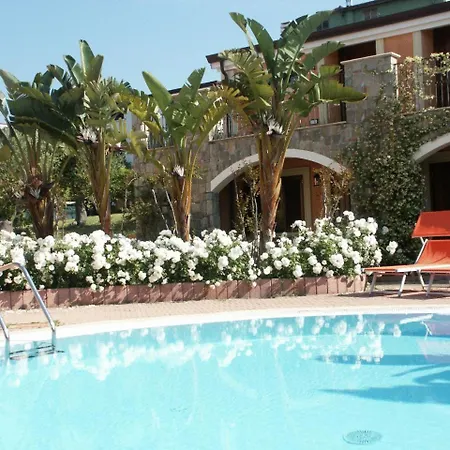 Residence Baia Infreschi-2