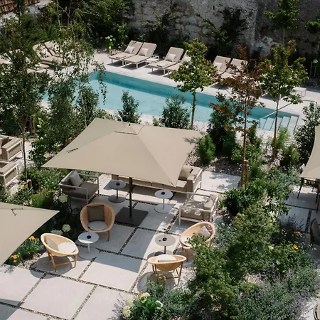 Hotel Rhin Garden-3