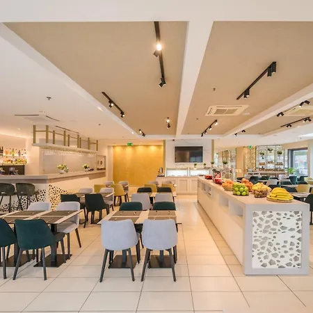 Expo Tower Hotel By Mellow Mood Hotels-3