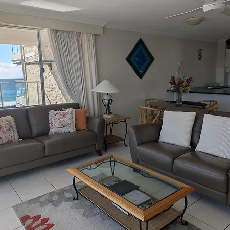 Pacific Surf Absolute Beachfront Apartments-2