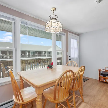 Oceanside Condos-3