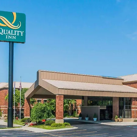 Quality Inn Auburn Hills - Detroit North-3