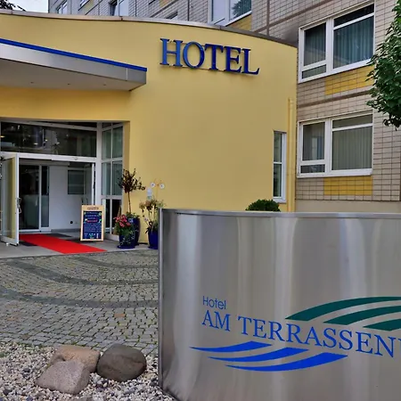 Hotel Am Terrassenufer-2