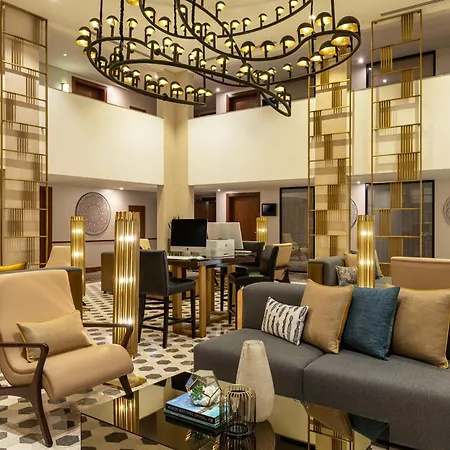 Le Meridien Dubai Hotel & Conference Centre-2