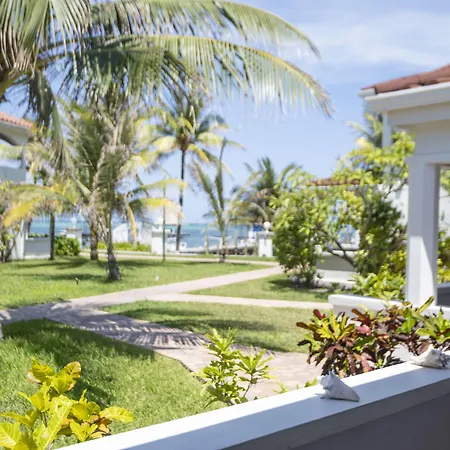 Isla Bonita Yacht Club-2