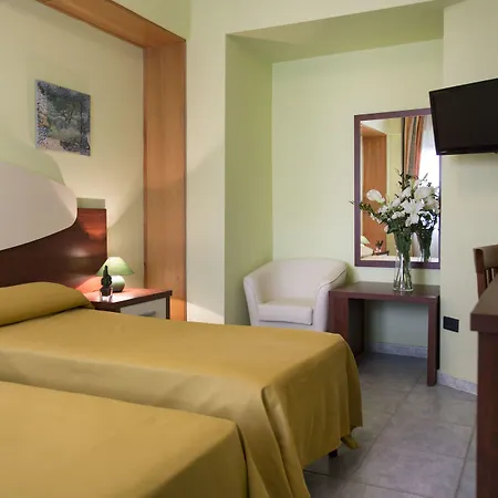 Hotel Village Paradise-2