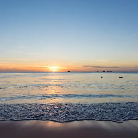 Mon Choisy Beach R.-2