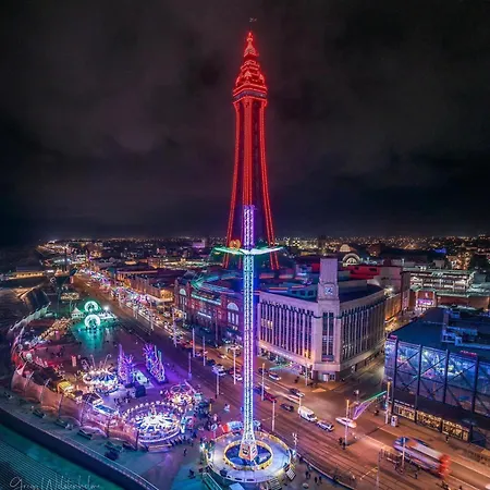 Thornhill Blackpool-3