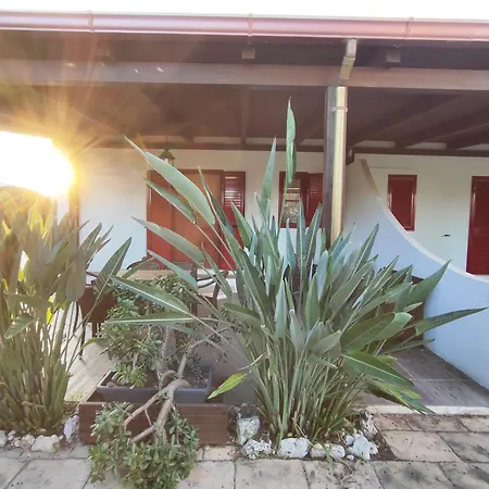 Villa Pizzomunno a Vieste con accesso diretto alla Spiaggia di Pizzomunno-3