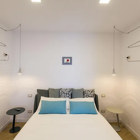 Savoy Riviera-2