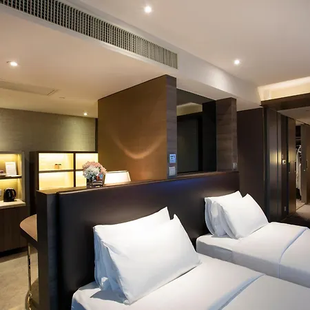 Royal Plaza Hotel-2