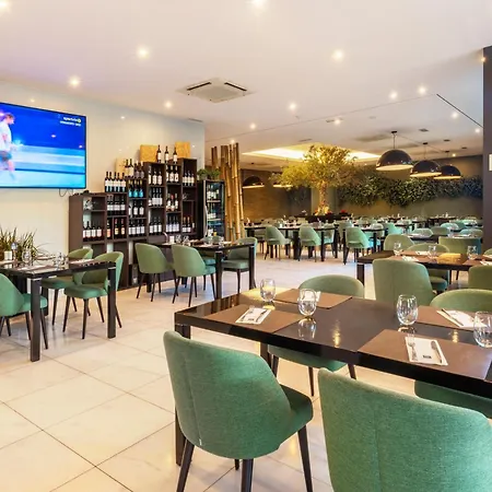 Rr Hotel Da Rocha-2