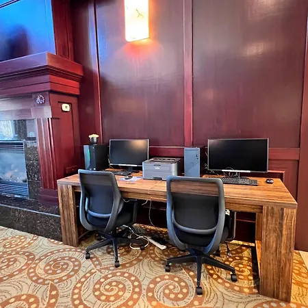 Ramada By Wyndham Tukwila Southcenter-2