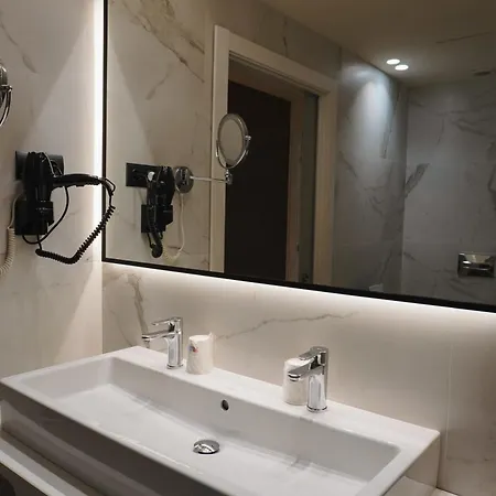 Hotel Brisamar Suites-2
