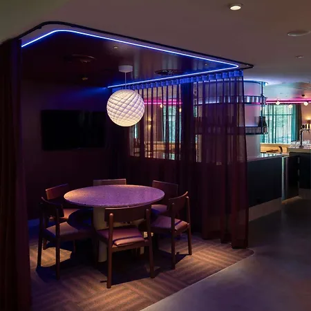 Ibis Styles Sydney Central-3