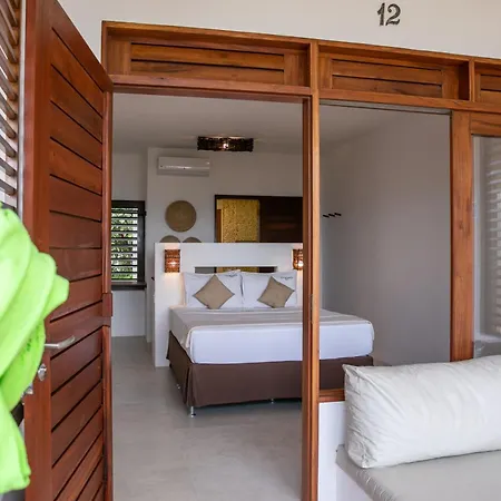 Windtown Beach Hotel-2