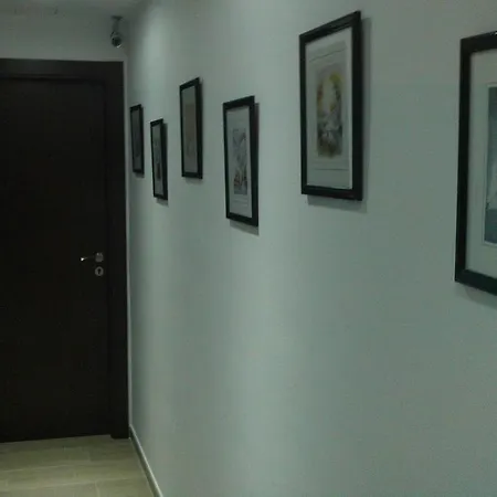 Hostal Cubelles-3