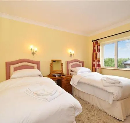 Claremount House B&B-2