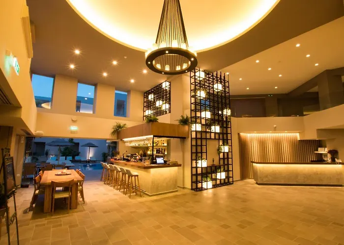 Welkom Hotel: Parasol Luxury Hotel & Suites Adults Only