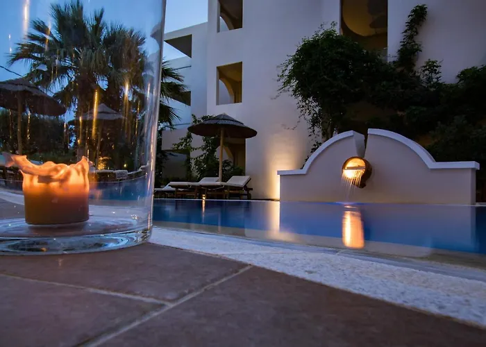 Welkom Hotel: Parasol Luxury Hotel & Suites Adults Only