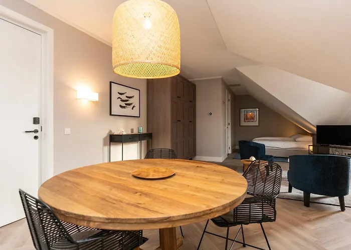 Hotel: Hampton Home B&B Suites