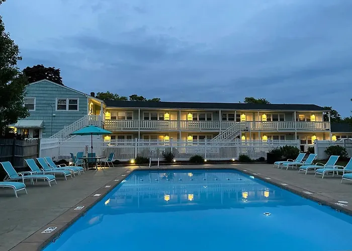 Central hotel: The Escape Inn