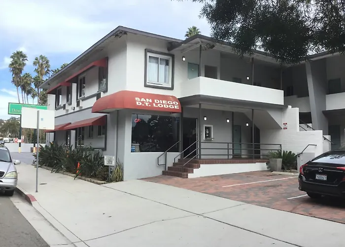  Downtown San Diego Lodge