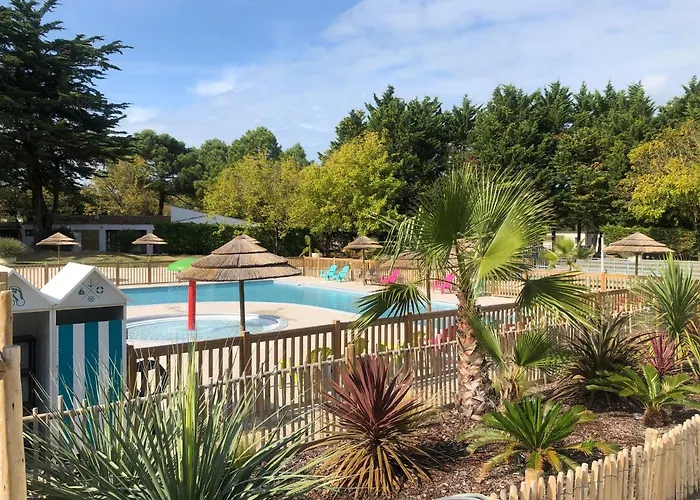 Camping Les Maraises