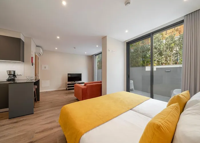 Monumental Plaza By Petit Hotels