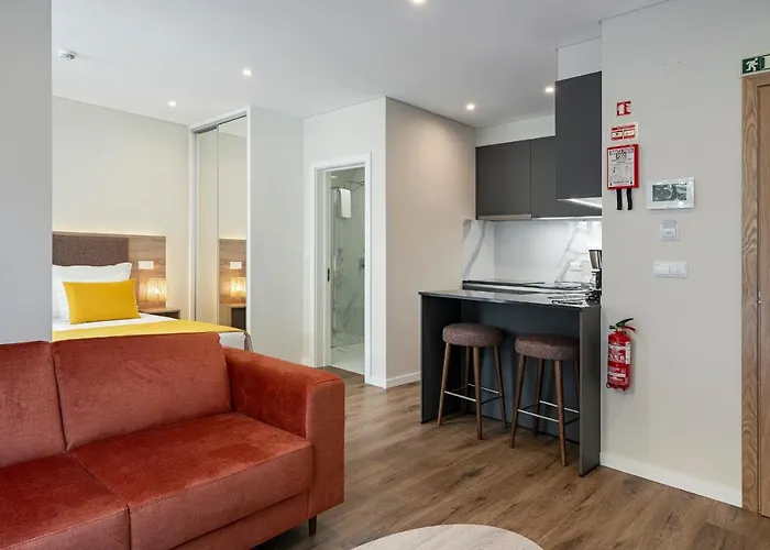 Monumental Plaza By Petit Hotels