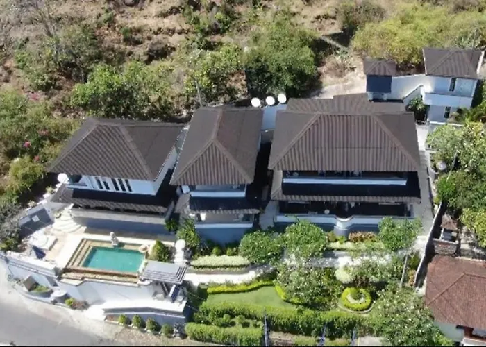 Bayu Cottages