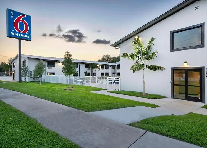 Motel 6-, Fl