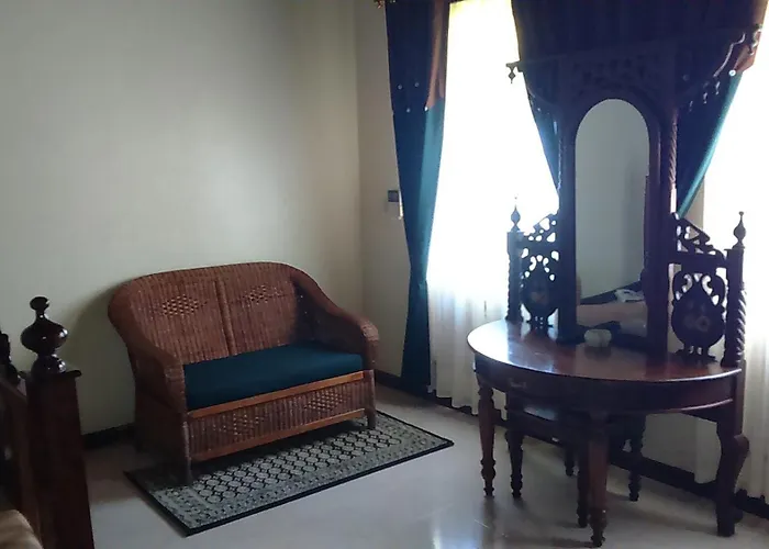 Jacuzzi hotel: Tausi Palace Hotel