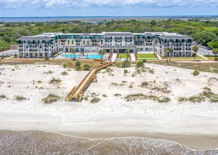 Dog friendly hotels Courtyard By Marriott Jekyll Island