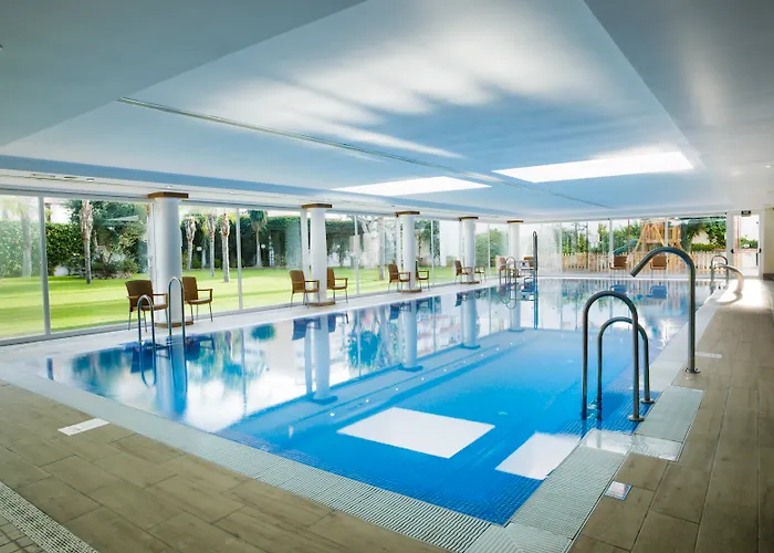 Hotel Monarque Cendrillón