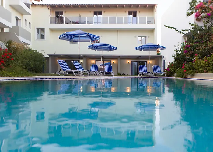 Hôtel pour familles: Panormo Beach Hotel