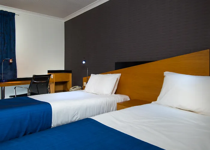 Holiday Inn Express East By Ihg